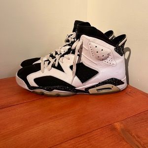Mens Jordan 6s size 11.5